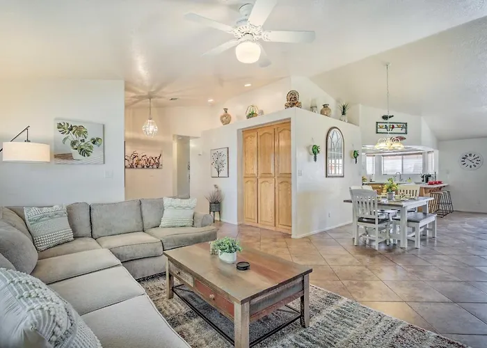 Sunny Retreat W/ Private Pool & Grill! * Yuma