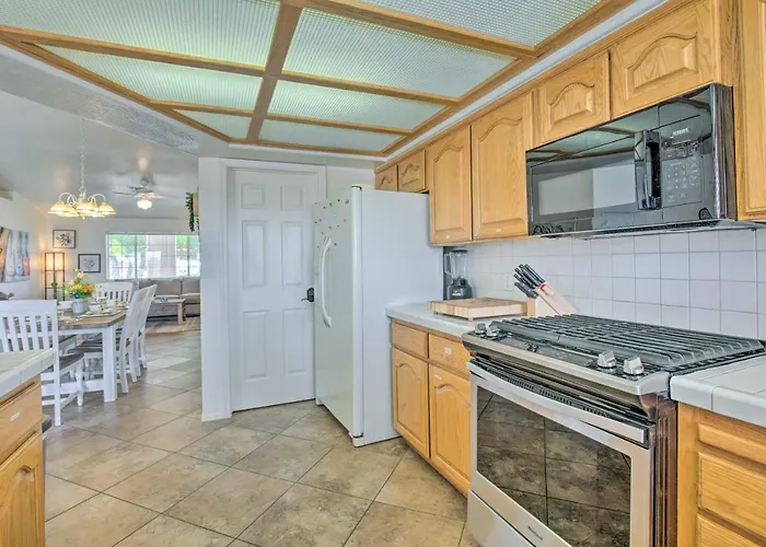 Сasa de vacaciones Sunny Retreat W/ Private Pool & Grill! Yuma