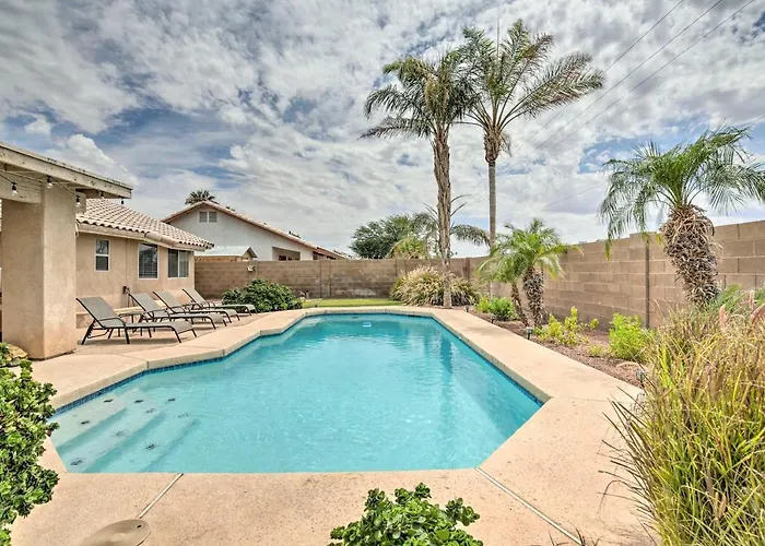 Sunny Retreat W/ Private Pool & Grill! Casa vacanze Yuma
