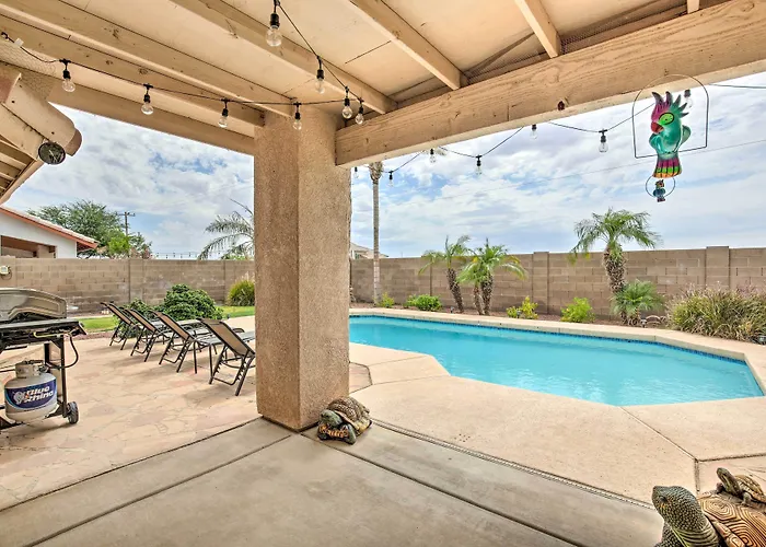 Sunny Retreat W/ Private Pool & Grill! Casa vacanze Yuma